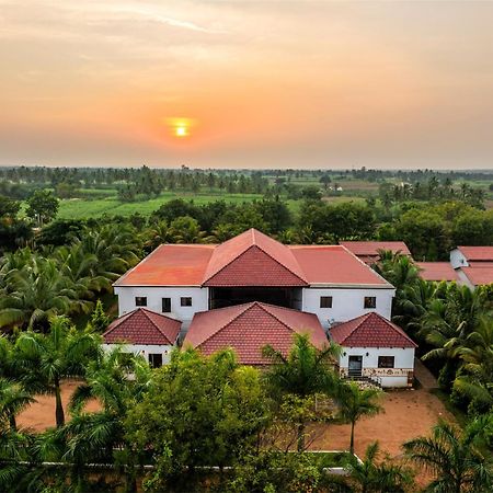 Sterling Banashree Badami Hotel ภายนอก รูปภาพ